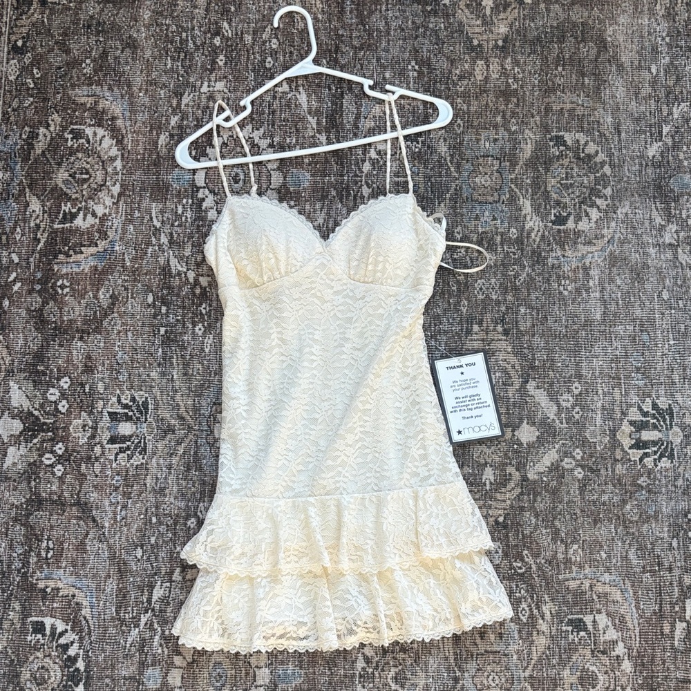 Natori Cream Lace Chemise